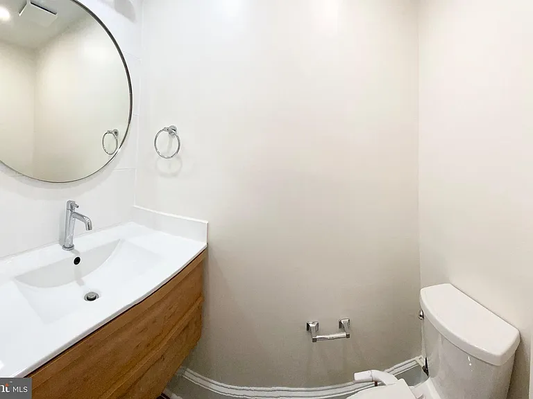 1225 O St NW — Photo 4