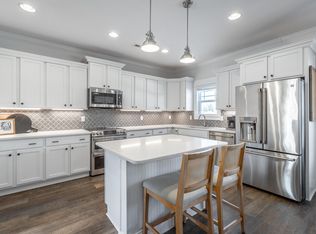 8612 Amberwing Cir, Ooltewah, TN 37363