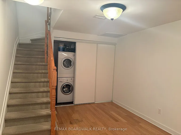 132 Daly Ave — Photo 9