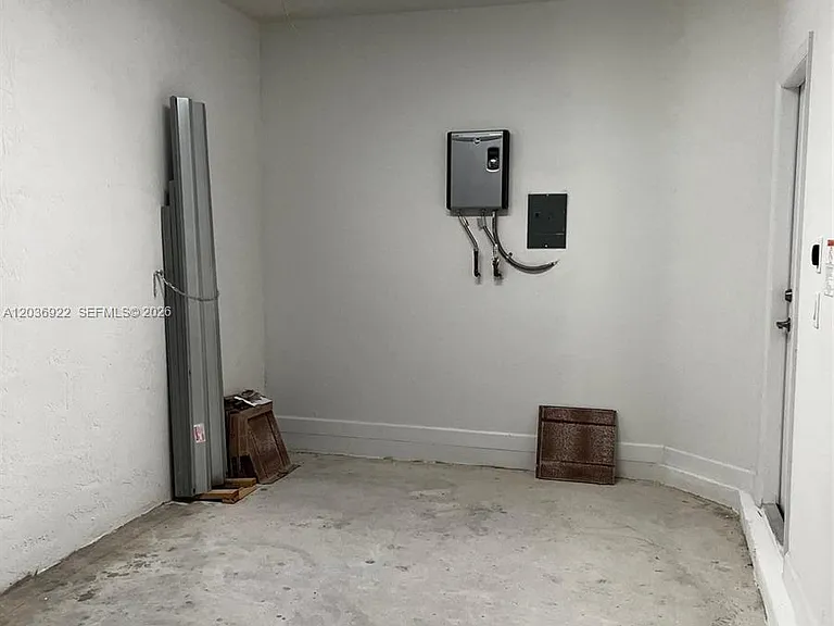 1120 SE 26th Ter #1120 — Photo 18