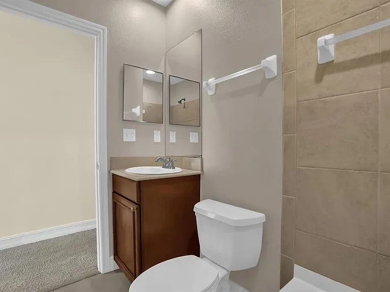 4636 Messina Dr — Photo 27