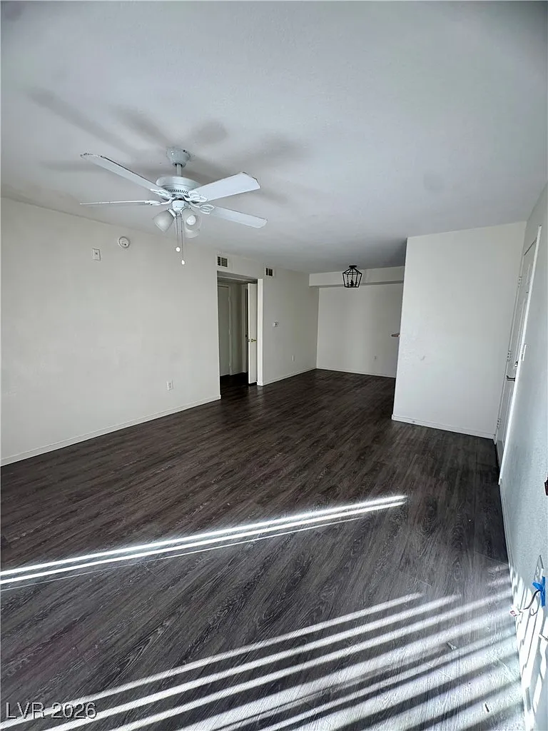 Building Photo - 555 E Silverado Ranch Blvd #1015