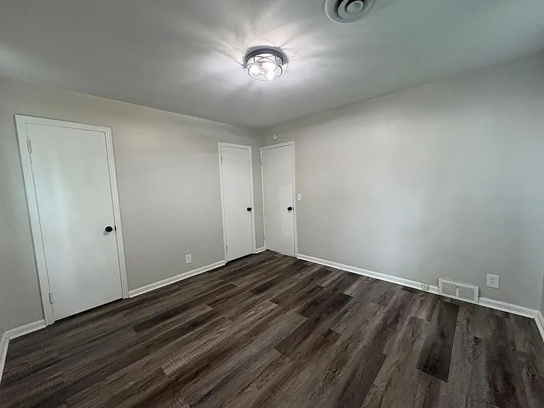 1037 Keystone Dr — Photo 11