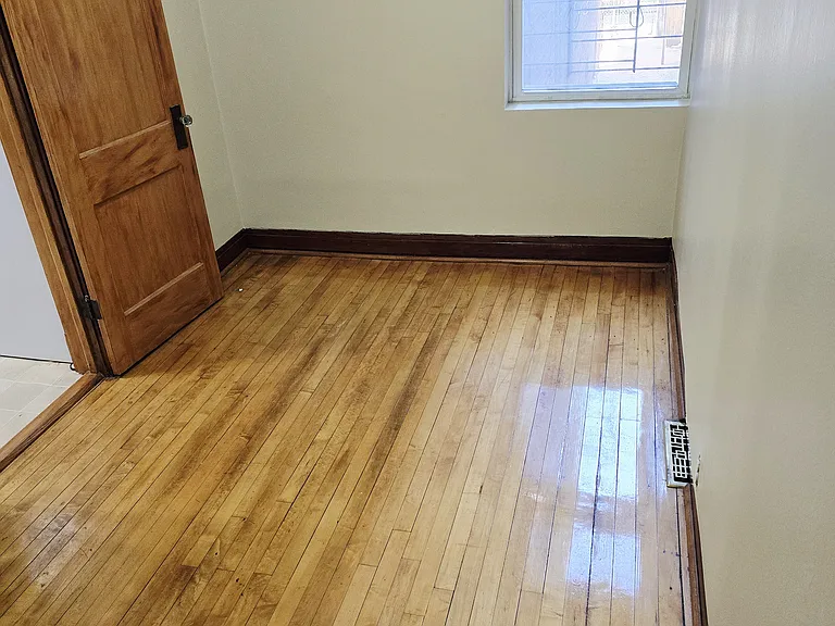 919 N Leavitt St #1F — Photo 18