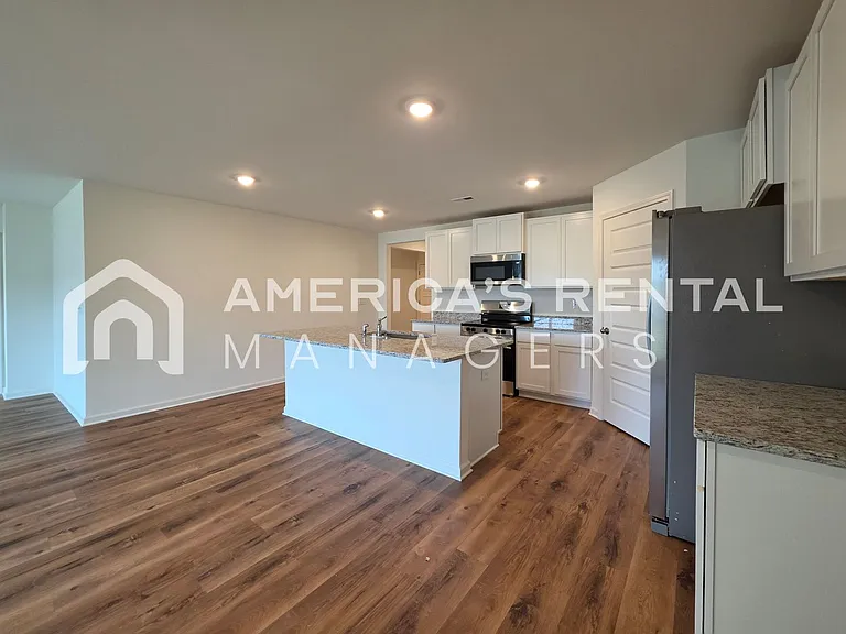 213 Koslin Loop — Photo 28