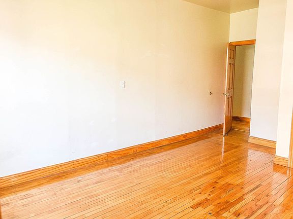 3rd image of 470 W 159th St APT 4W
