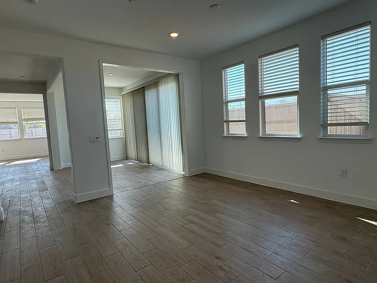 5391 Mandevilla Ct — Photo 3