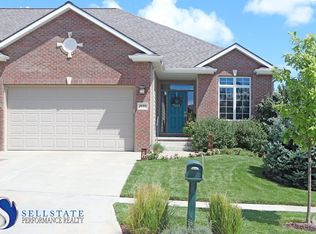 7688 Phares Dr, Lincoln, NE 68516