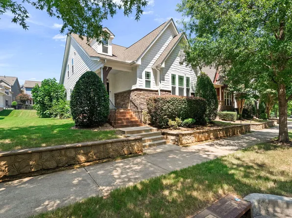 5542 Wade Park Blvd, Raleigh, NC 27607