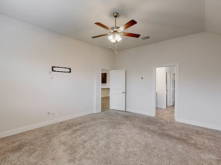 10925 Klondike Ln — Photo 30
