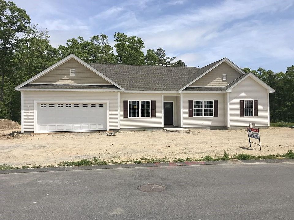 1st image of 18 Nantucket Dr