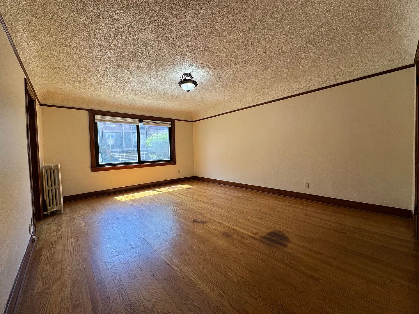 Parkway Apartments — Photo 4