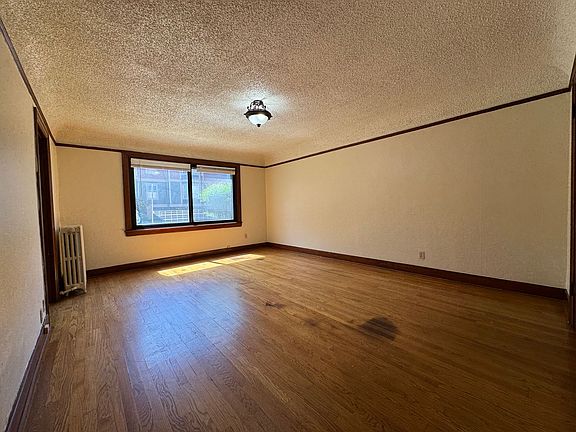 4th image of 603 12th Ave E APT A