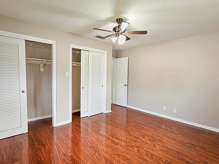 7180 NW 10th Ct — Photo 15