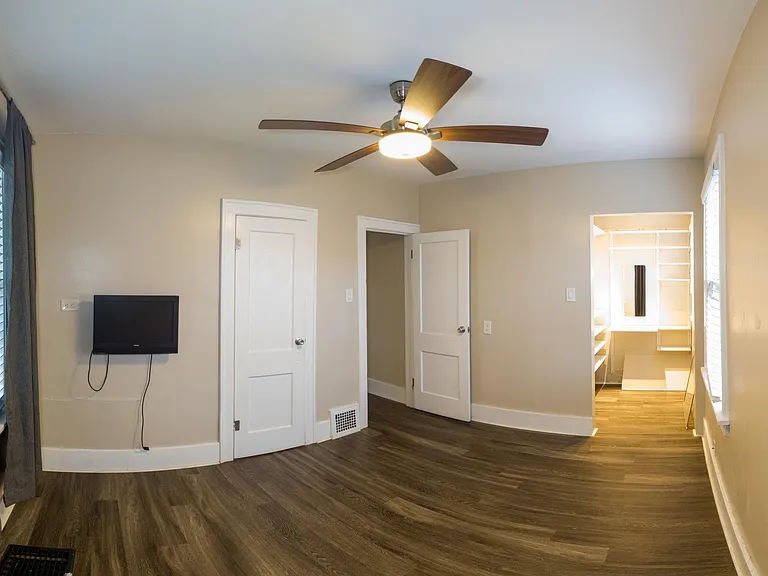 3458 N Steele St — Photo 20