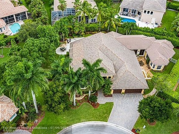 3rd image of 6507 NW 104th Ter