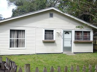 6918 Waycross Ave, Tampa, FL 33619