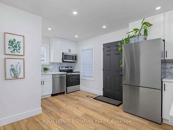 3rd image of 659 Dolph St N