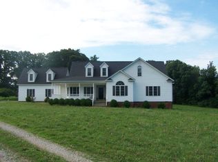 8181 Pembelton Dr, Amelia Court House, VA 23002