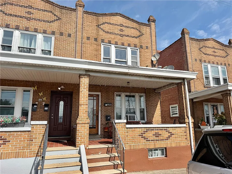 369 W Cedar St #2