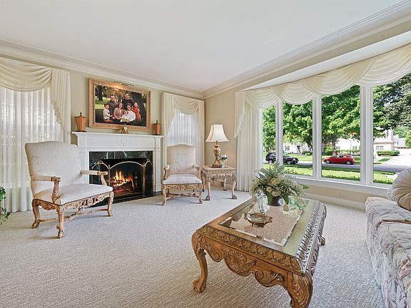 3rd image of 1431 Bonnie Brae Pl