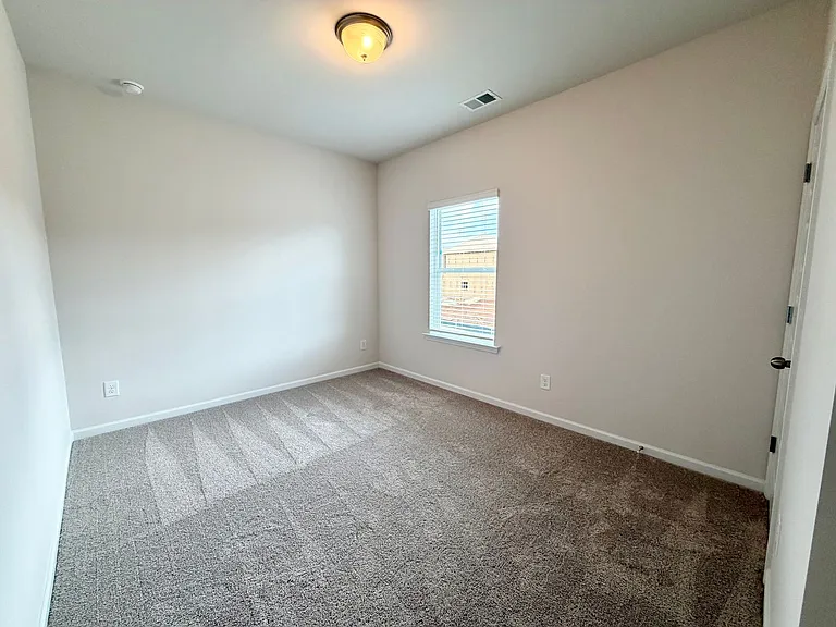 100 Rory Dr — Photo 13