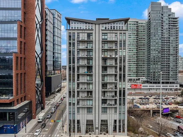 740 W Fulton Ave #1112, Chicago, IL 60661