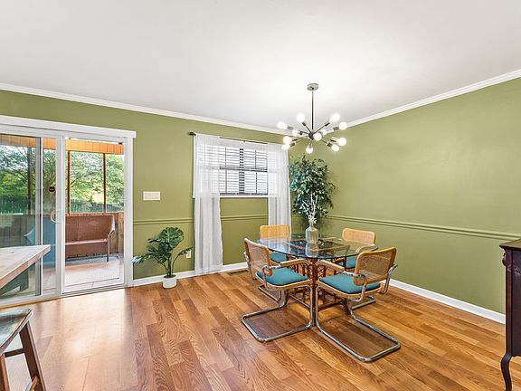 5th image of 219 Woodhaven Dr