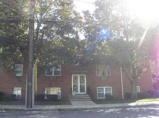 31 Montvale Ave APT 5, Woburn, MA 01801