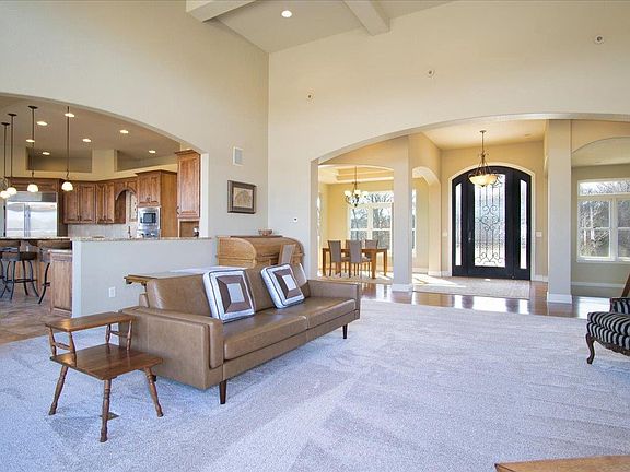 3rd image of 9917 Carter Road