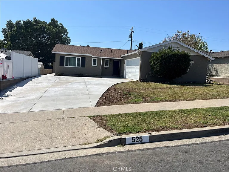 525 Twilight St — Photo 1