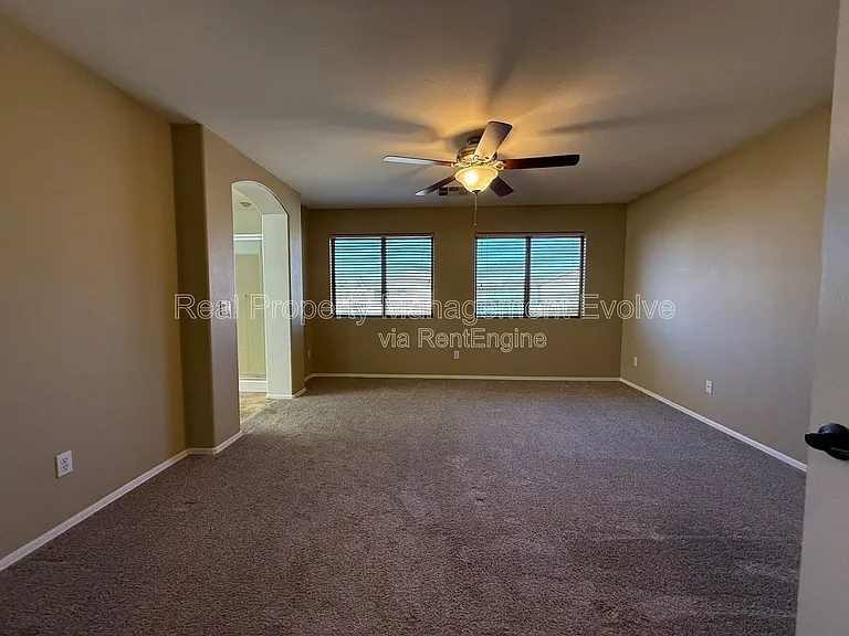 8014 W Pima St — Photo 18