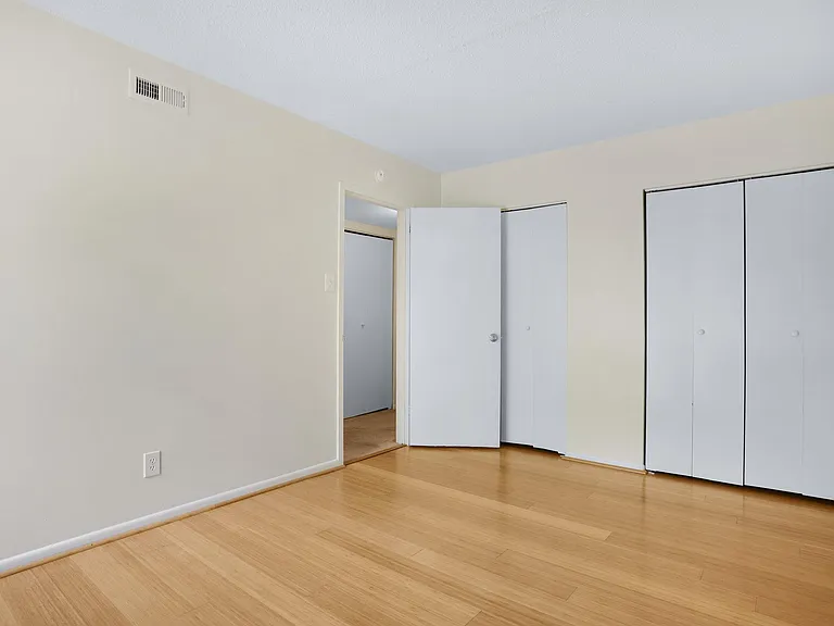 1526 Moorings Dr #12B — Photo 33