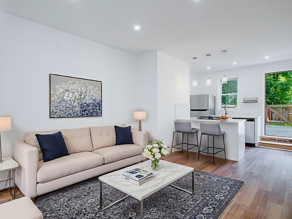 1st image of 251 Halladay St APT 1
