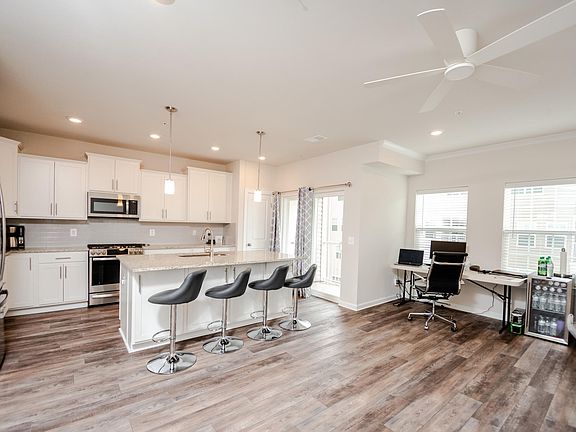 5th image of 5907 Krantz Dr