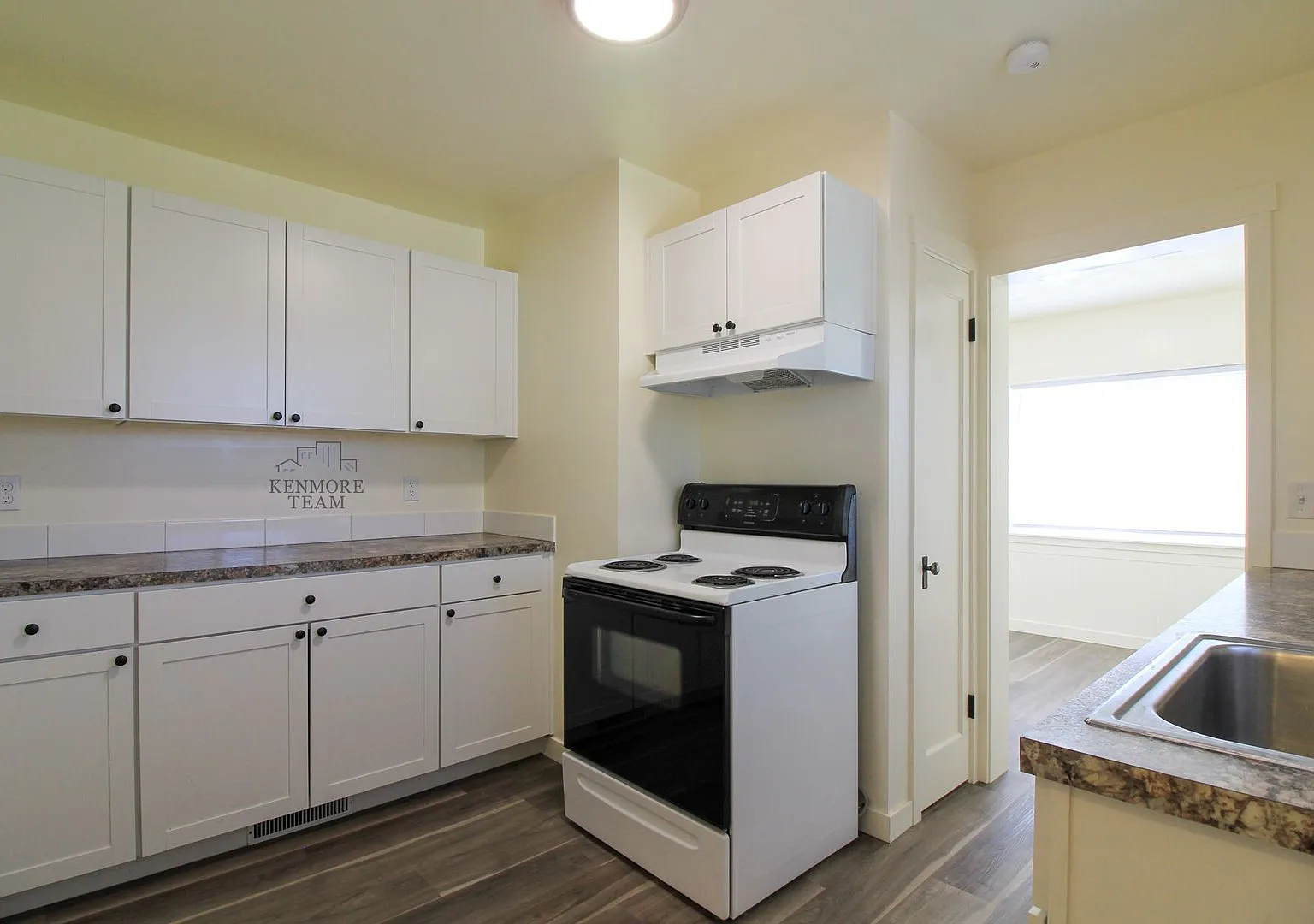 3 Bedroom, 2 Bath Duplex in Central Richland — Photo 2