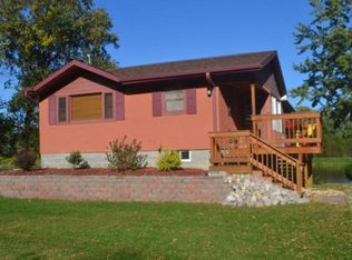 746 Shore Acres Rd, La Crescent, MN 55947