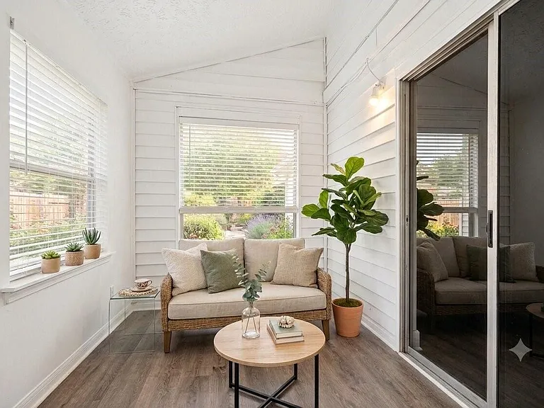 16134 Highlander Dr — Photo 33