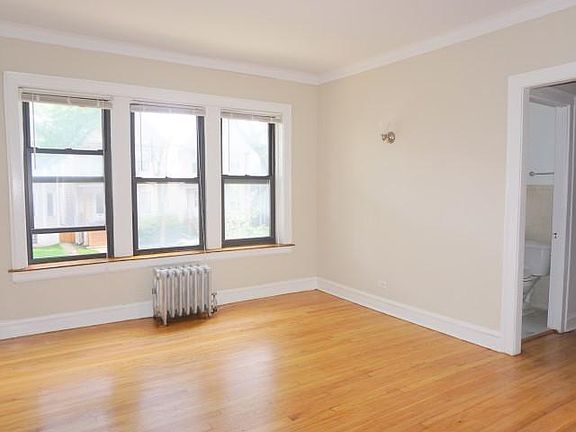 4th image of 6016 N Paulina St #1S