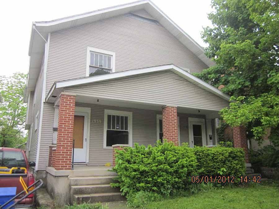 1st image of 1939 Catalpa Dr