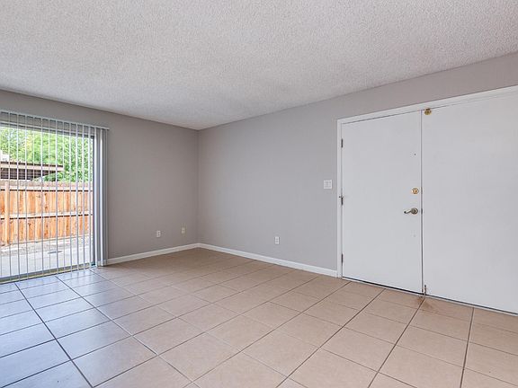 4th image of 6009 W Golden Ln