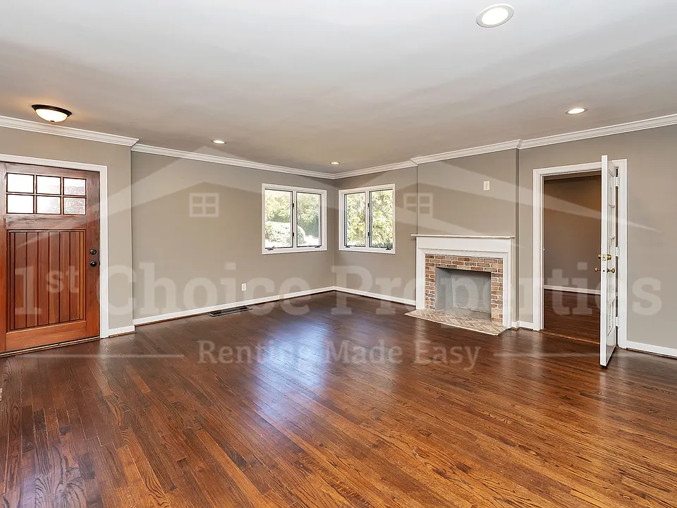 2005 Chestnut Rd