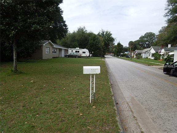 2nd image of 401 W 19th St