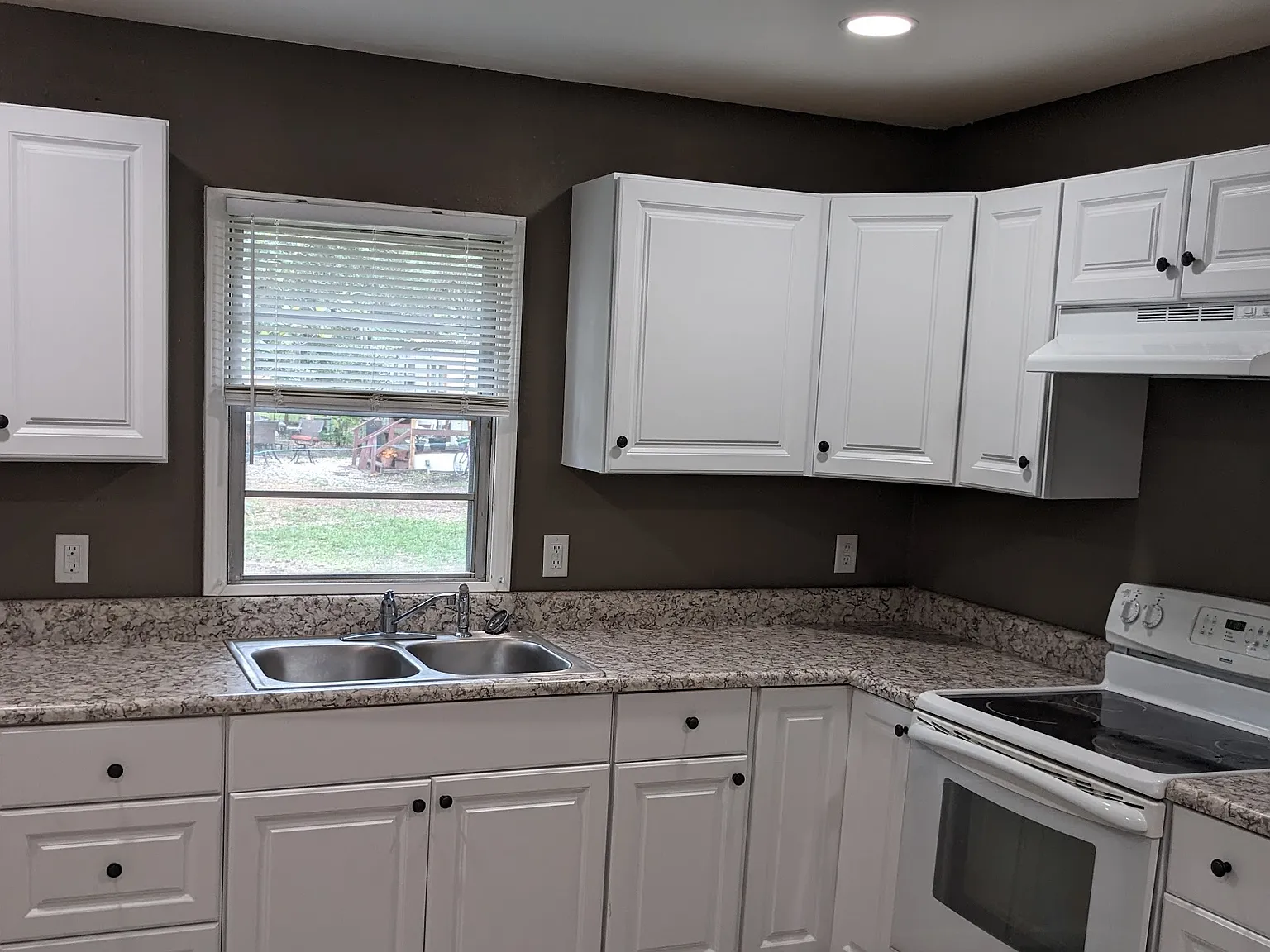 3 bed, 1006 sqft, $1,495 — Photo 2