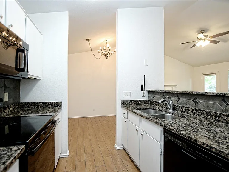 439 Sailmaster St #B — Photo 13