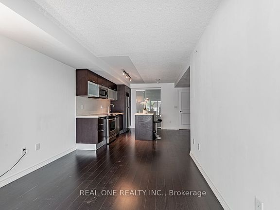 3rd image of 386 Yonge St #1408