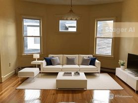 15 Harlem St, Dorchester, MA