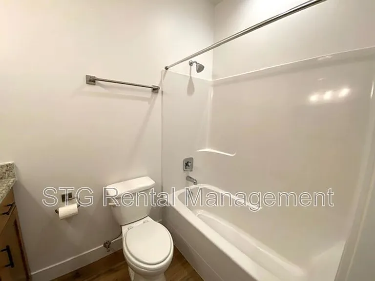 438 Stone Mountain Dr #52-A — Photo 8