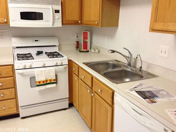 4th image of 19020 Marksburg Ct
