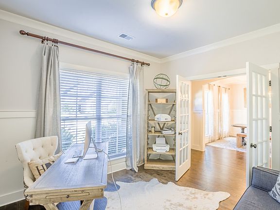 5th image of 7026 Southgate Dr SE